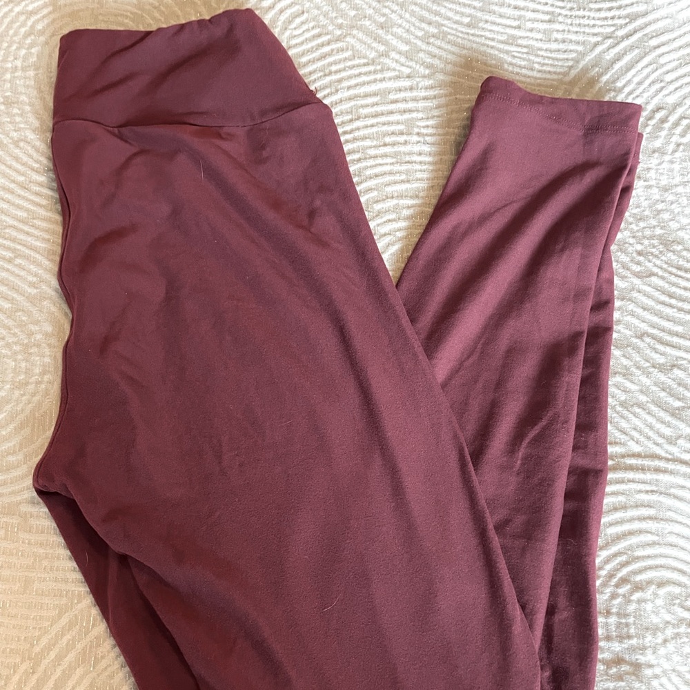 LuLaRoe wine color one size